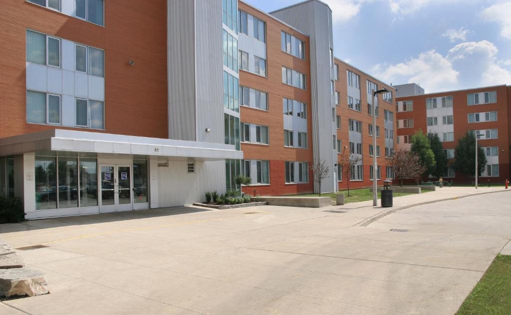 Residence & Conference Centre - Brampton Exterior photo
